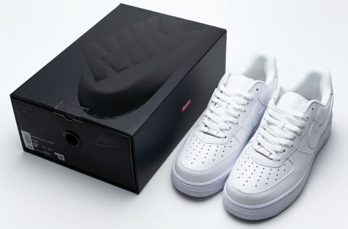 Nike Air Force 1 Low supreme
