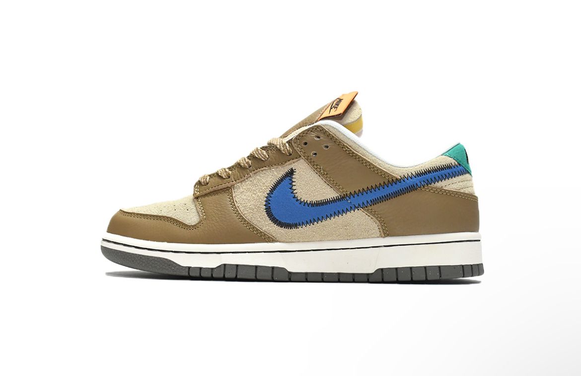 Size x Nike Dunk Low Brown