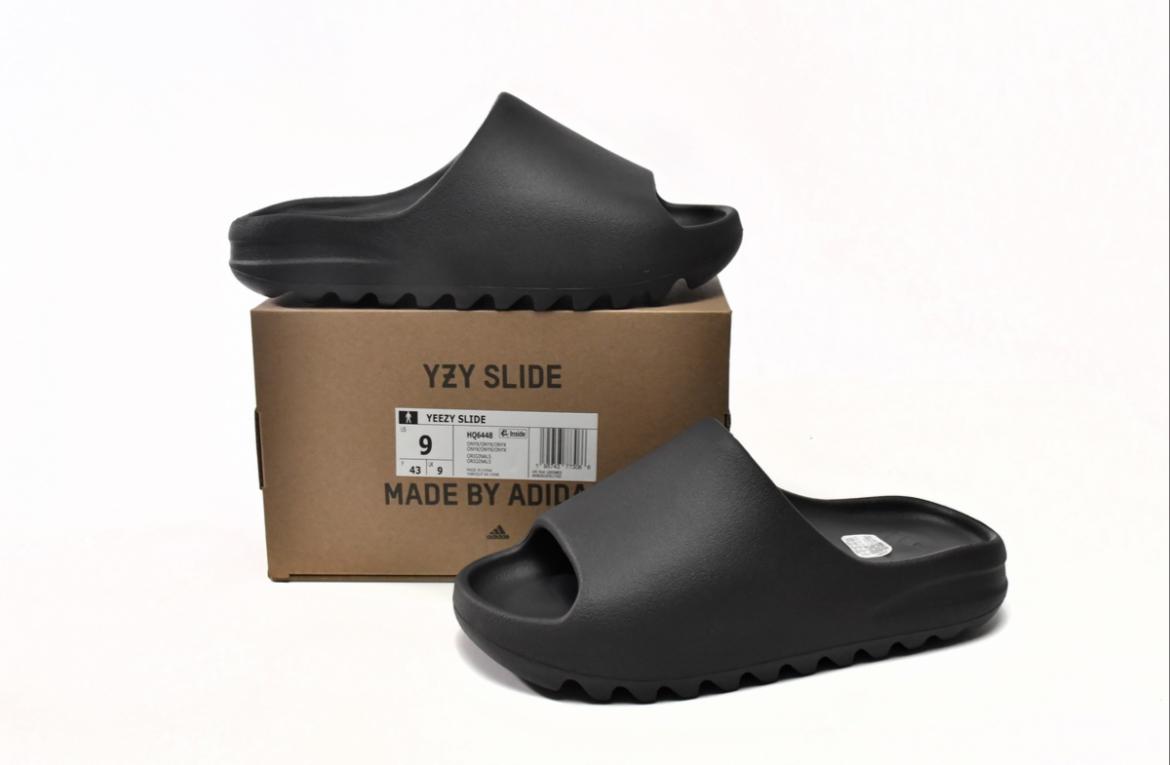 Yeezy Slide Black