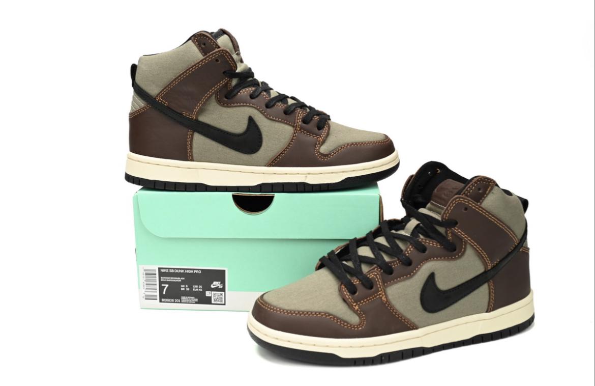 Dunk SB High Pro ‘’Baroque Brown‘’